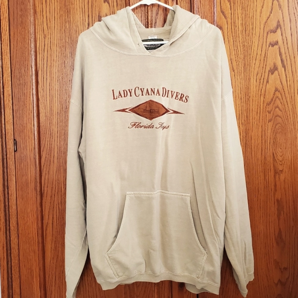 Women's Vintage heavyweight sweatshirt.  Size XL